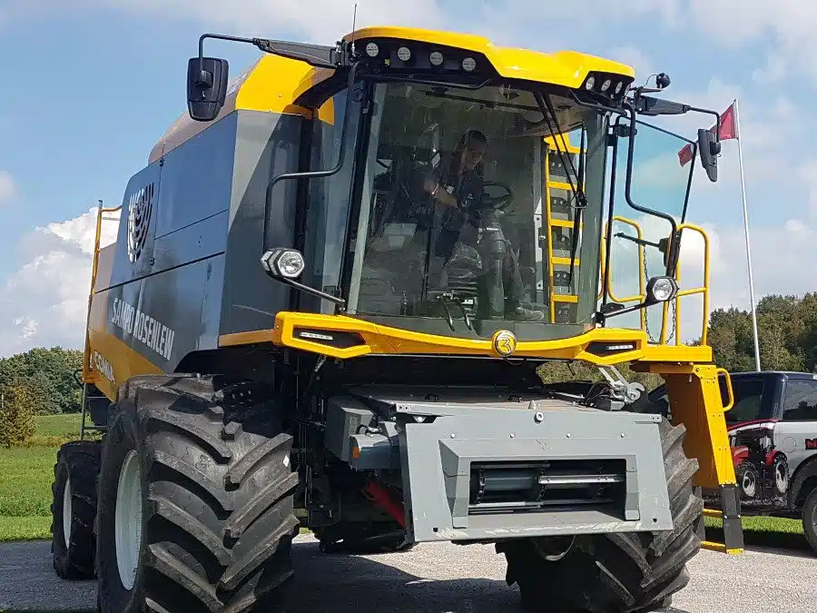 Misc Sampo Rosenlew Comia C12 Combine